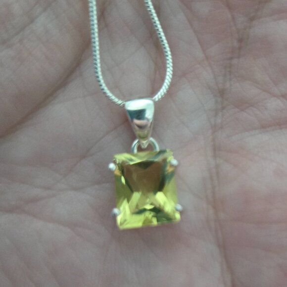 Sterling Silver Faceted Yellow Quartz Pendant - Picture 7 of 10